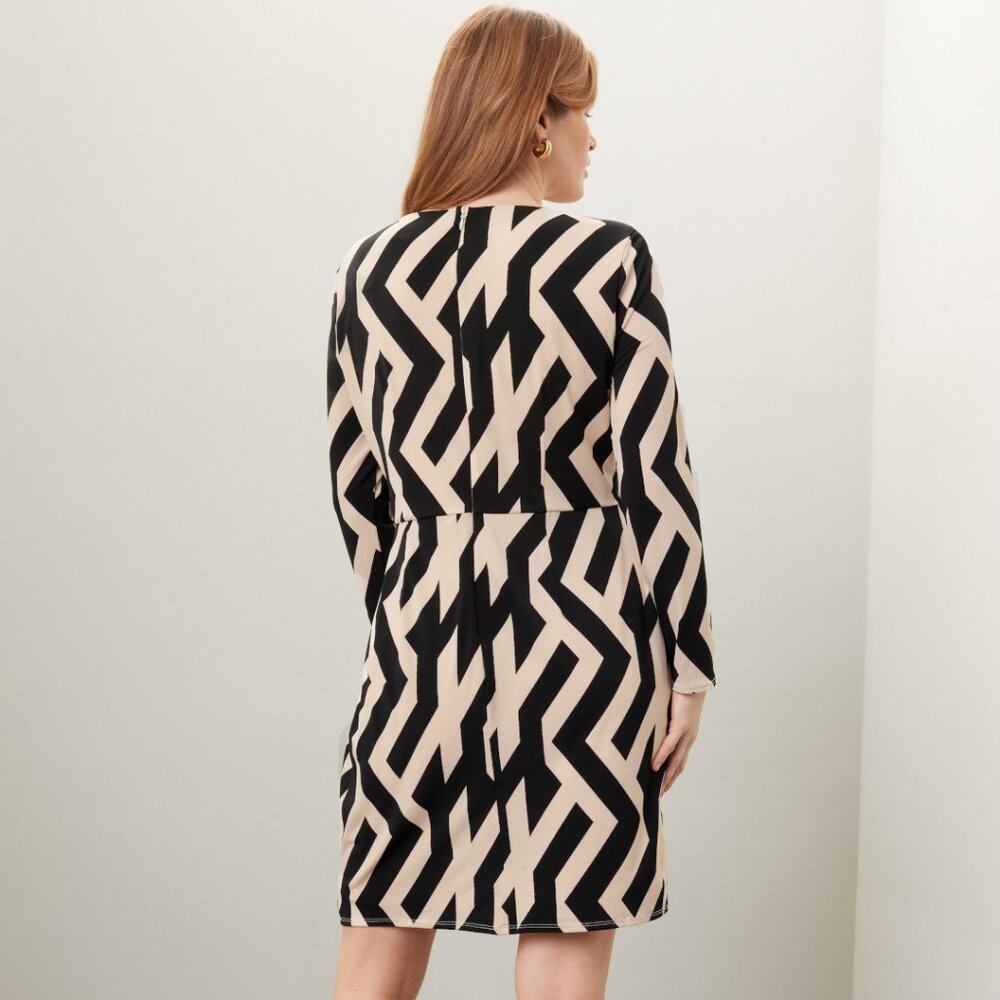 Geometric Dress - Picture 4 of 8